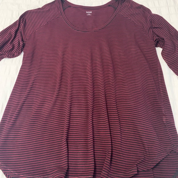 A.n.a Black and Burgundy Layering Top - Picture 15 of 16